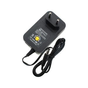 Блок питания 2.1А универсальный 3-12В, 8 насадок, USB 5В 2.1А