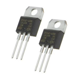 Симистор BTA12-600BRG TO-220AB STM (упаковка 2шт) 600В 12А 50мА 4Q